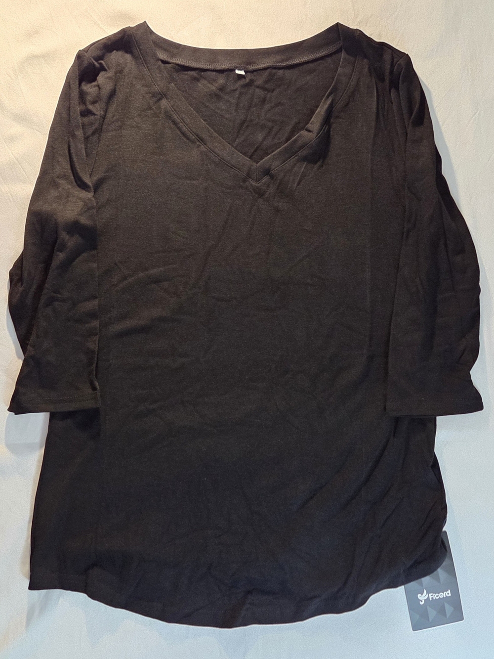 Ficerd Black V-Neck 3/4 Sleeve T-Shirt - S